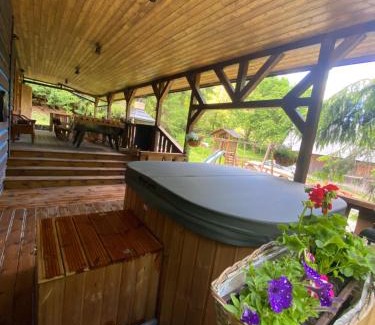 Jezersko House | Discover Chalupa Tomas Jezersko: Perfect for Families & Pets