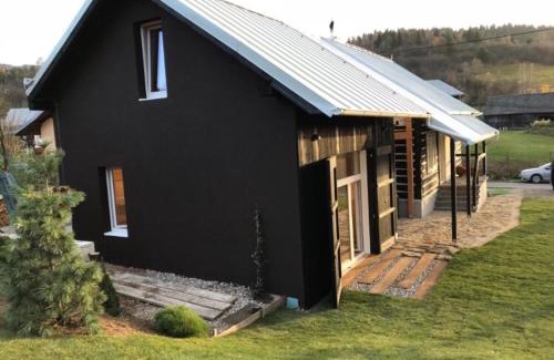 Legnava Cabin | Discover Chalupa U Dedka: Pet-Friendly Retreat with Breakfast