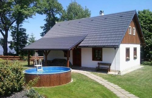 Chuchelna House | Family-Friendly Stay at Chalupa U Kapličky - Guest Rated 9.8