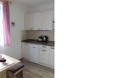 Lasenice House | Pet-Friendly Retreat at Chalupa U Lávky - 8.9/10 Rated