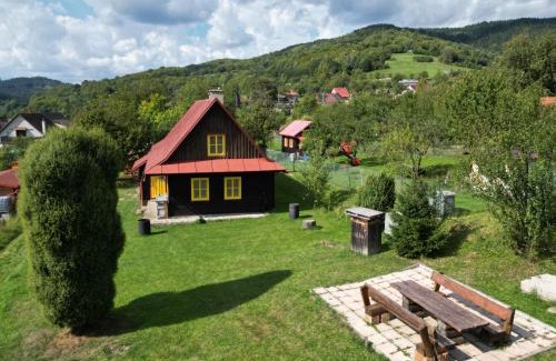 Luzna Apartment | Child-Friendly Retreat at Chalupa U Měšťanů with High Ratings