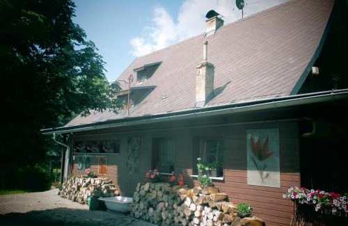 Dolni Moravice Hotel | Pet-Friendly Chalupa u Matúšů in Scenic Jeseníky