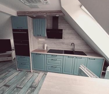 Chlum u Trebone Apartment | Experience Comfort at Chalupa v Pařezí with Pool & Hot Tub
