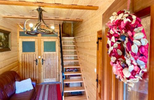 Zdiar Cabin | Inviting Chalupa Za lesíkom: Top-Rated Stay with Kitchen