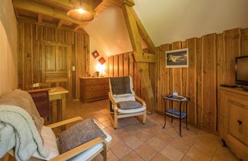 Saint-Jacques-en-Valgodemard Bed & Breakfast | Highly Rated Chambre d'Hôte Chez Tourache with Delicious Breakfast