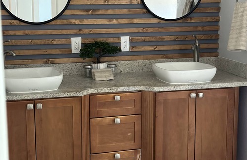 University Place Apartment | Discover Chambers Bay Lodge in Scenic University Place