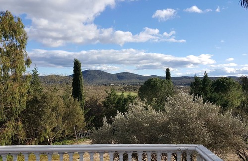 Saint-Andre-de-Cruzieres Bed & Breakfast | Cozy Room with Terrace and Pool Access for Family Fun