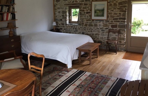 Saint-Jean-de-la-Riviere Bed & Breakfast | Chambres D'hôtes du Hameau Villot