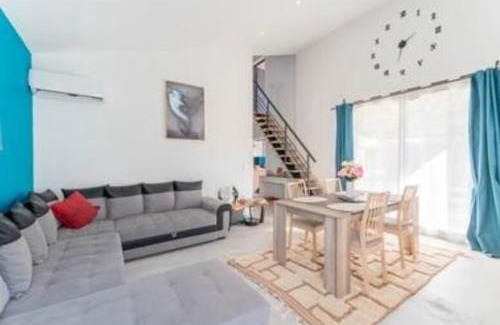 Saint-Saturnin-les-Avignon Bed & Breakfast | Cozy Double Room in Villa with Pool & Ocean View
