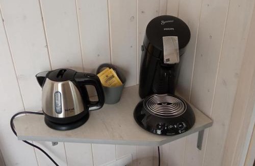 Noyers Bed & Breakfast | Elegant Room with Wi-Fi, Parking & Family-Friendly Amenities
