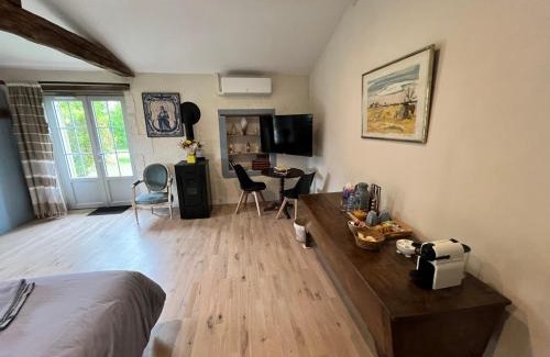 Bardenac House | Historic Charm in the Heart of South Charente Valley