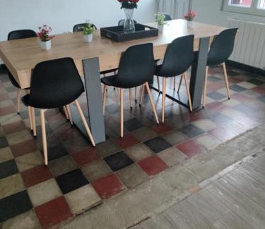 Les-Trois-Moutiers House | Chambre a 5 min de Center Parc bois aux daims