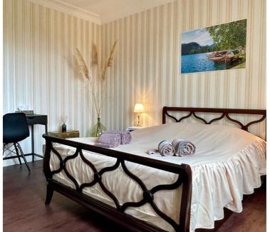 Lagarrigue House | Tranquil Chambre au Calme with Inviting Pool Access