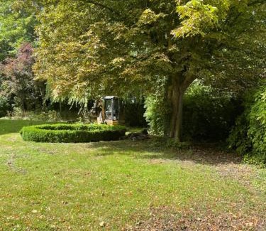 Saint-Pierre-Brouck Bed & Breakfast | Pet-Friendly Stay at Château de St-Pierre-Brouck