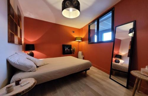 Montvernier Apartment | Cozy Retreat in the Heart of Maurienne with Pool & Ocean View
