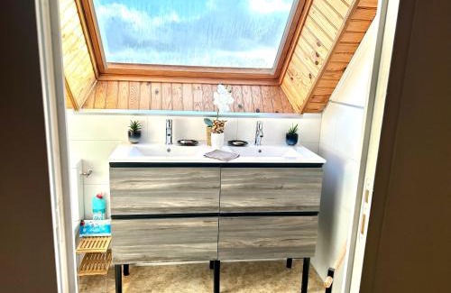 Cleguerec House | Tranquil Country Retreat with Kitchen, Rated 9/10 by Guests