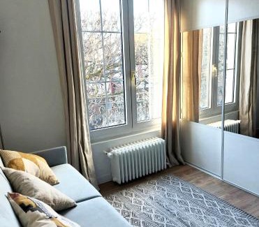 Rueil-Malmaison House | Inviting Mezzanine Room in an Artist's Home, Child Friendly