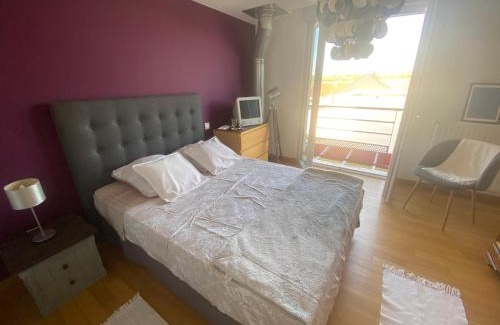 Bourges House | Private Bathroom Room in Cozy Home - Guest Rated 9.3/10