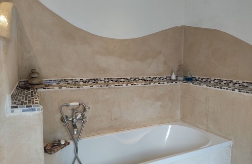 Moissac Bed & Breakfast | Cozy Chambre Bleue - 5 Minutes from City Center
