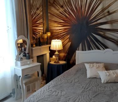 Olliergues Bed & Breakfast | Oceanfront Retreat with Private Kitchen and Terrace Access