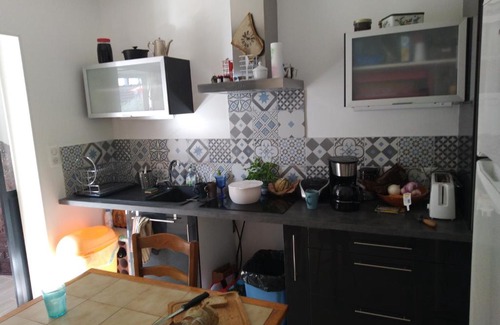 Perigueux Bed & Breakfast | Oceanfront Retreat at Chambre César - Villa Chaumonty