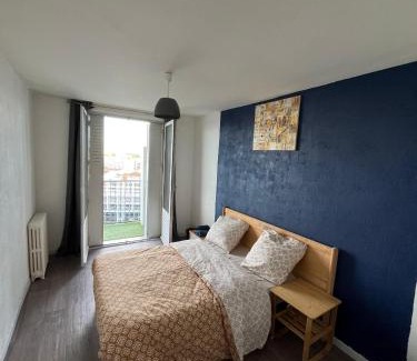 Fontaine Lestang-Bagatelle-Papus-Tabar-Bordelongue Apartment | Chambre chez Bryan