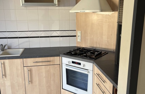 Cholet Bed & Breakfast | Discover Chambre Chez Lhabitant: Family-Friendly Retreat