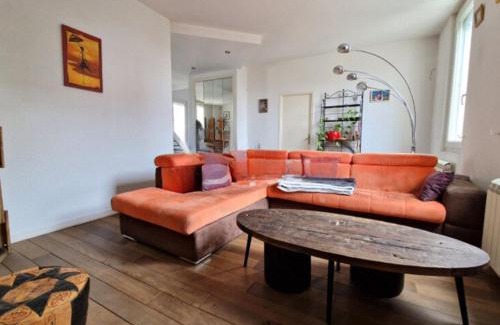 Le Grand Charran House | Spacious and Comfortable Apartment with Pet-Friendly Amenities