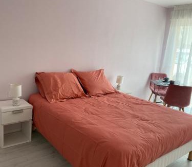 Nissan-lez-Enserune House | Unforgettable Stay at Chambre d'hôtes chez Marie Pierre