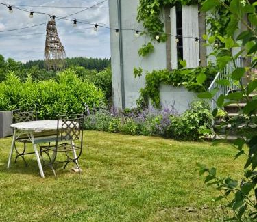 Chateldon Bed & Breakfast | Charming Equestrian Retreat at Chambre d'hôte Au petit bonheur