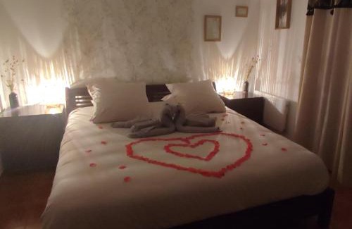 Fabregues Bed & Breakfast | Relaxing Retreat at Chambre d'hôte Amouratcha with Hot Tub
