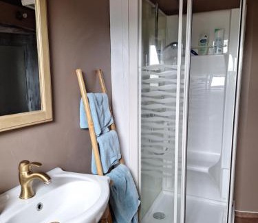 Niderviller Bed & Breakfast | Comfortable Chambre d'hôte au Grenier d'Abondance Retreat