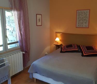 Santo-Pietro-di-Venaco Bed & Breakfast | Cozy Chambre d'Hôte "Chez Antoinette et Charles" Awaits You