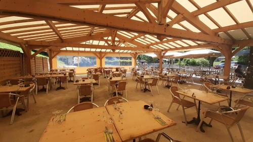 Cusance Bed & Breakfast | Oceanfront Escape at Chambre d'hôte de la Source Bleue