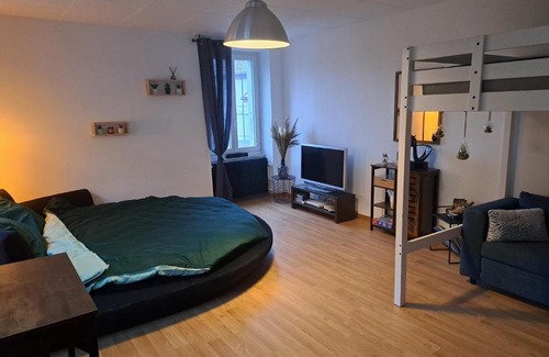 Vallorbe Bed & Breakfast | Cozy Chambre d'hôte du Mont D'or with Breakfast Included
