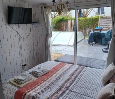 Barzan Bed & Breakfast | Inviting Oceanfront Studio with Pool and Pet-Friendly Options