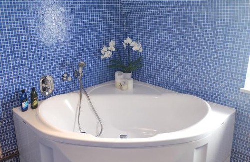 Theux Bed & Breakfast | Highly Rated Chambre d'hôte l'amarante with Pool & Breakfast
