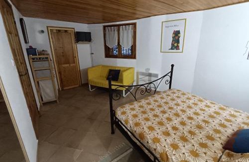 Tuchan Bed & Breakfast | Pet-Friendly Retreat at Chambre d'hôte Les maisons de Gaia
