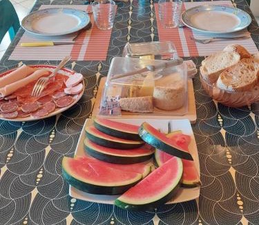 Tuchan Bed & Breakfast | Pet-Friendly Retreat at Chambre d'hôte Les maisons de Gaia