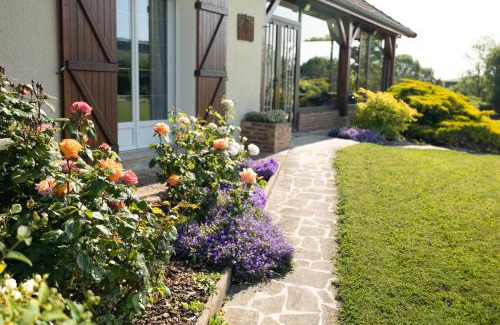 Vinay Bed & Breakfast | Guest Favorite: Chambre d'Hôte Les Ondines with Restaurant