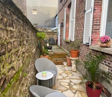 Etretat Bed & Breakfast | Oceanfront Escape at Chambre D'hôte Villa Maurice