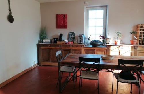 Cachen Bed & Breakfast | Chambre d'hôtes 1 - Rétro - Un Refuge à Cachen
