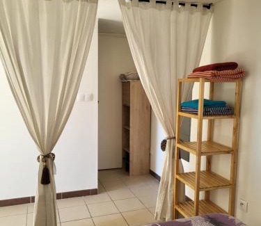 13th Arrondissement House | Discover Chambre d'hôtes au Cœur des Oliviers with Spa & Pool