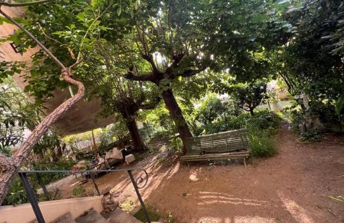 Grasse Bed & Breakfast | Chambre d'hôtes avec spa dans villa de parfumeur 1900