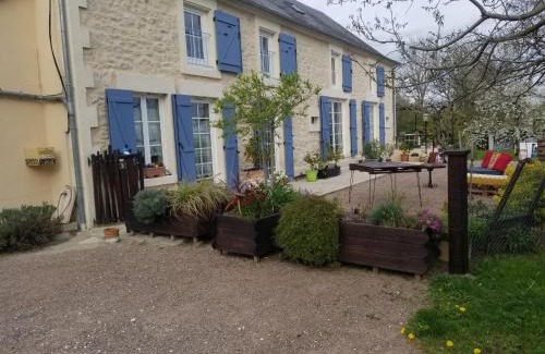 Chaulgnes Bed & Breakfast | Oceanfront Escape at Chambre d'hôtes Chez Léon for 4 Guests