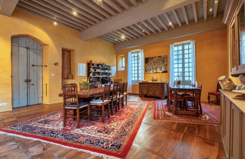 Figeac Bed & Breakfast | Discover Chambre d'hôtes Conquans: A 4-Star Getaway