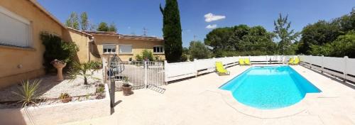 Lunel-Viel House | Welcoming Chambre d'hôtes Costa Belle with Ocean Views