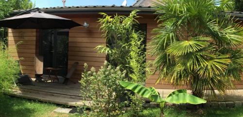Merignac Bed & Breakfast | Oceanfront Escape at Chambre d'Hôtes du Clos Bamboo