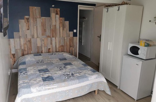 Lunel House | Cozy Chambre d'hôtes with Exceptional 9/10 Guest Rating