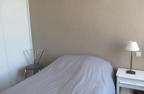 Moncel-sur-Seille Bed & Breakfast | Welcoming Chambre d'hôtes B&B - Rated 9.3/10, Family-Friendly